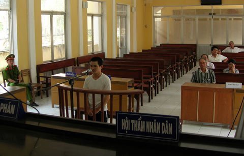 Ví vợ như ‘gái bia ôm' rồi nhẫn tâm giết chết