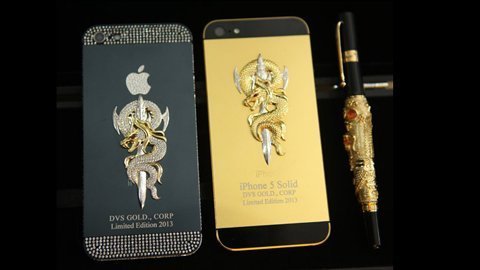 20130111133614 iphone5 diamond - Muốn có iPhone 5 mạ vàng, đúc rắn hổ chúa phải có 113 triệu đồng