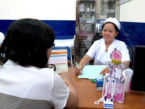 Nữ sinh uống 10 liều thuốc phá thai: Bác sĩ choáng!