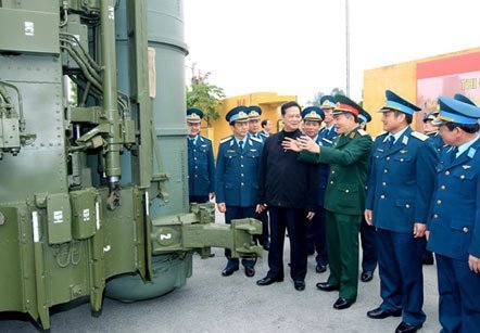 Thủ tướng thăm 'rồng lửa' tối tân S-300