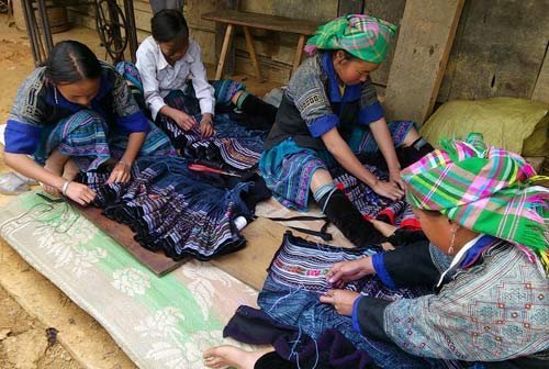 Tết ở 'bản góa phụ'