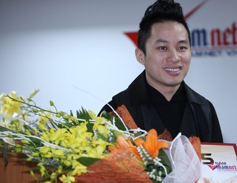 Tùng Dương: Sang năm tôi lại 