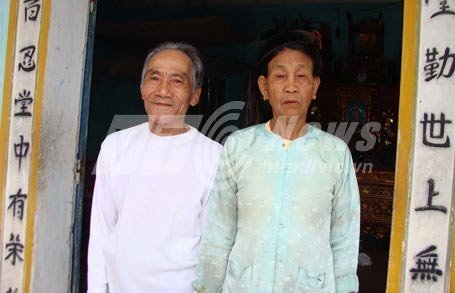 Cuộc tình đầy gian truân của cụ ông 80 tuổi