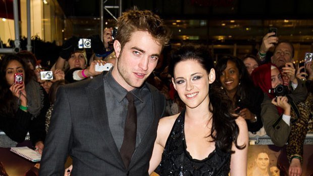 Robert Pattinson lại chia tay Kristen Stewart