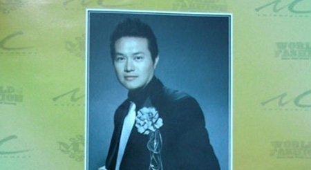 Người tạo ra vương miện cho Ngọc Trinh bị tố cáo 