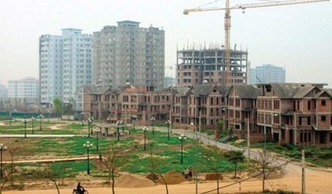 Cuối năm, đại gia ào ào nhập viện tâm thần