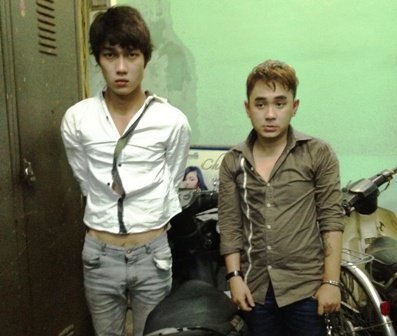 TP.HCM: Cảnh sát nổ súng bắt 2 tên cướp giật