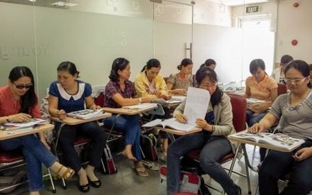 Hà Nội 'đóng cửa' với tại chức, dân lập