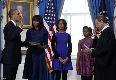 Barack Obama tuyên thệ nhậm chức tại phòng Xanh