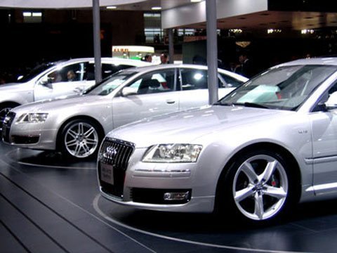 Ôtô nhập lậu dưới dạng nhựa phế thải
