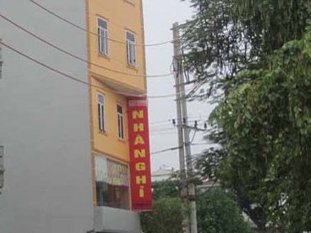 Nửa đêm vác dao chém người cướp Iphone