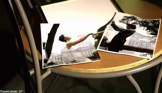 Trả quyền 'độc thân' cho các bà vợ lấy chồng 'gay'?