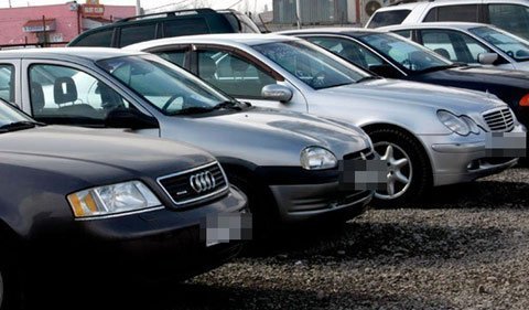 Giải thể DN để trốn thuế nhập khẩu ôtô