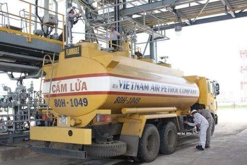 Điều tra nhiều DN về buôn lậu xăng dầu