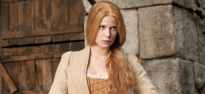 Mỹ nhân đồng hồ cát khoe thân hình siêu gợi cảm