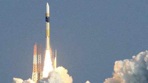 Nhật phóng vệ tinh giám sát Triều Tiên