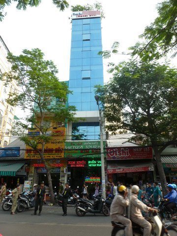 Thanh niên nhảy từ tầng 7 khách sạn tự tử