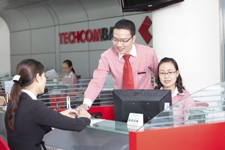 3 khách hàng đầu tiên trúng “lộc” từ Techcombank