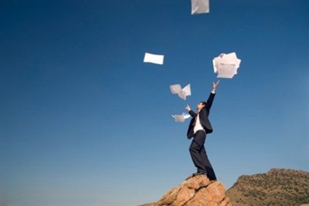 Giới trẻ 'nghèo' nhất tài sản gì?