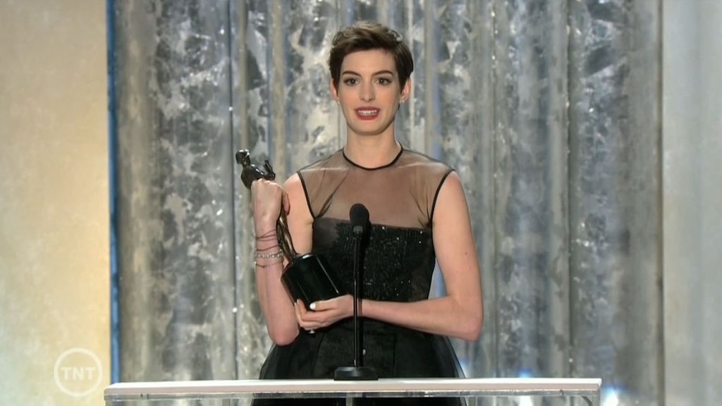 Anne Hathaway thắng giải Hiệp hội diễn viên Mỹ