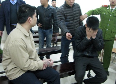 'Giang hồ’ Hà Thành bắn nhau trên phố