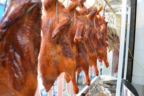 'Phù phép' vịt quay, tươi ngon cả tháng
