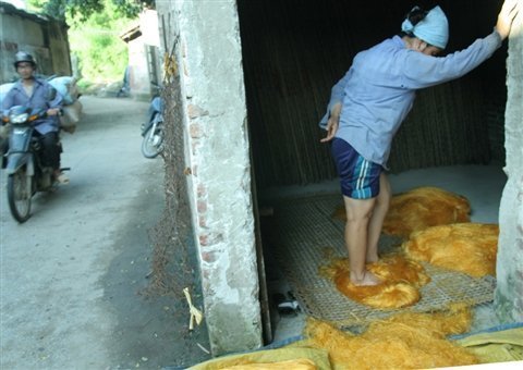 Cảnh giác với những thực phẩm Tết siêu bẩn