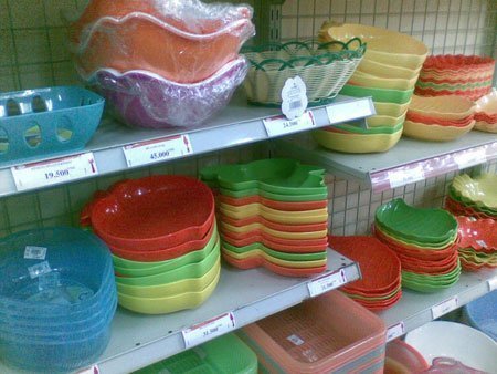 Nhiễm độc từ vật dụng làm bằng nhựa