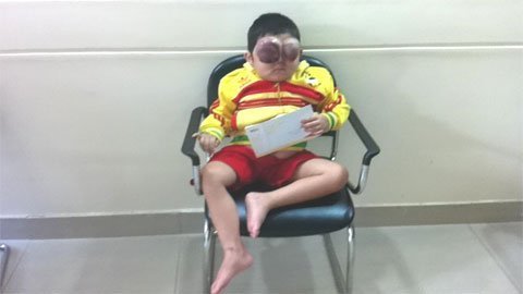 Tết này con có được về nhà không?