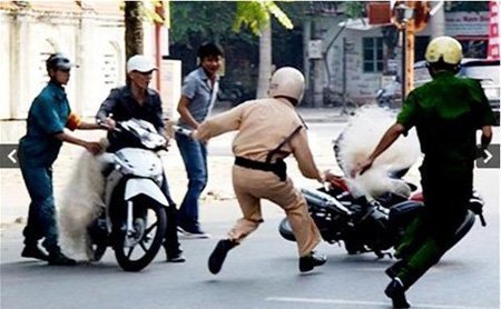 Hà Nội sẽ quăng lưới bắt 'quái xế'?