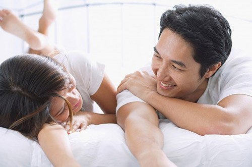 Chị em xem phim sex để cập nhật kiến thức 'yêu'