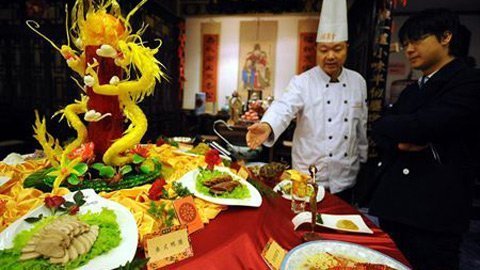 Cư dân mạng tẩy chay bỏ thừa đồ ăn dịp Tết