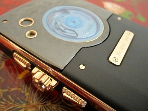 Ngắm chiếc smartphone đắt giá nhất hành tinh