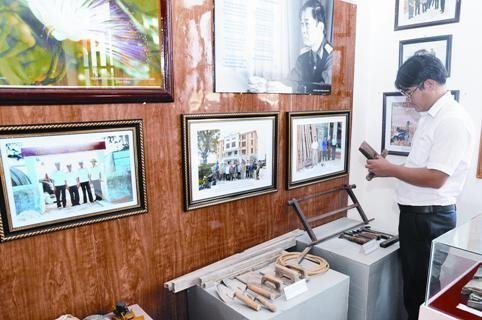 Tình làng xây đảo