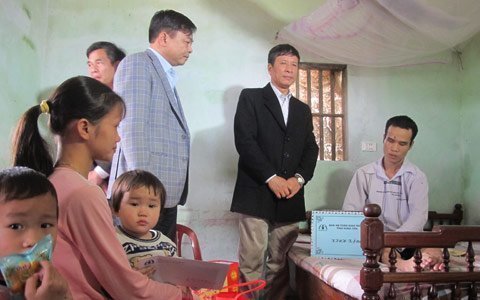 Xoa dịu nỗi đau gia đình nạn nhân TNGT