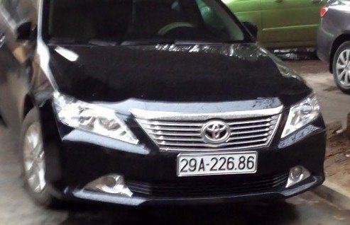 Sẽ kỷ luật CSGT dùng biển giả cho xe Camry