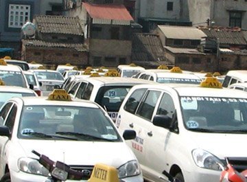 Taxi “móc túi” khách hàng dịp Tết