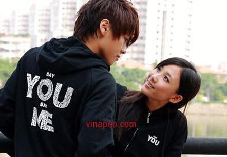 Đua nhau đi mua đồ đôi