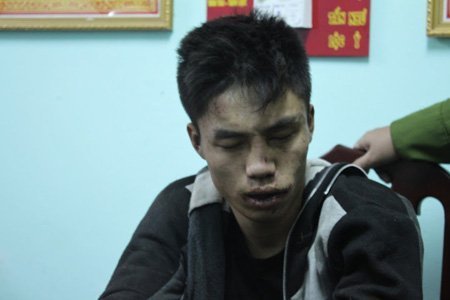 Giả khách chúc Tết vào nhà cướp vàng