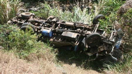 Du xuân, 2 gia đình gặp đại tang