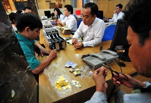Tiếp tục siết thị trường vàng
