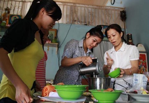 Nở rộ dịch vụ, học đủ thứ tại nhà