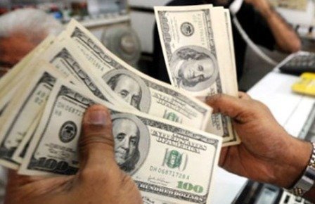 USD ‘chợ đen’ náo loạn đầu năm