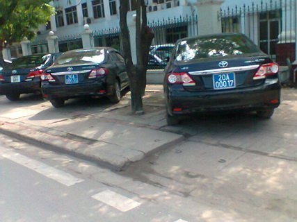 Rà soát việc mua sắm, sử dụng ô tô công