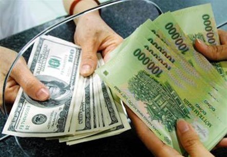 Nới tỷ giá: Dễ gây thiệt hại nặng cho toàn xã hội