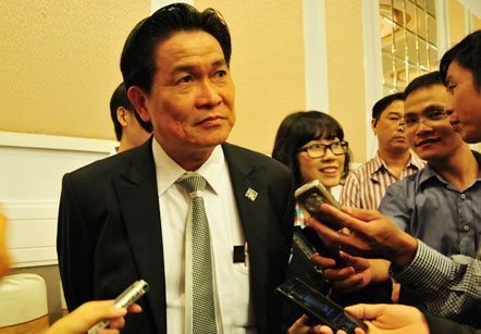 Chứng khoán mất tỷ USD vì 'sếp ngân hàng bị bắt'