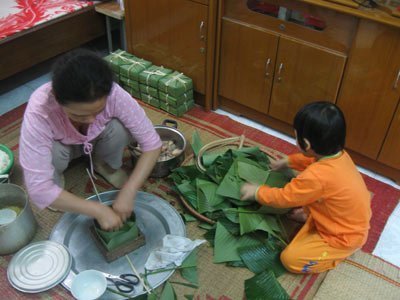 Con gói bánh chưng