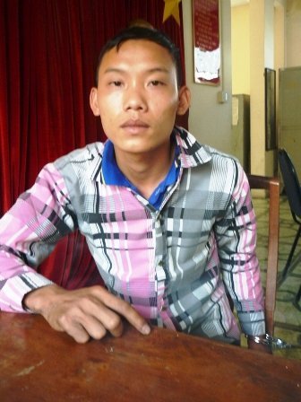 Dọa cắt cổ 3 mẹ con chủ cũ cướp tiền, vàng