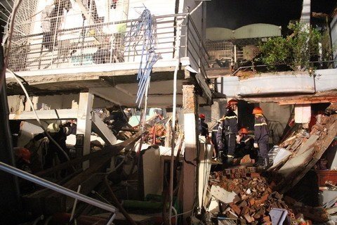Hiện trường vụ nổ sập 5 nhà, 10 người chết