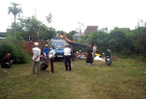 Một phụ nữ bị tàu hỏa cán nát